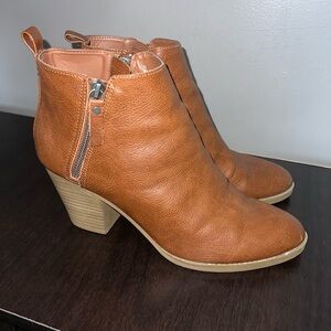 Universal Thread Cognac Brown Ankle Booties with Side Zip